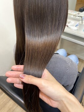 イオエ(ioe) 黒髪/ボブルフ/ネビージュ/小顔/ワンレン/髪質改善/グレージュ