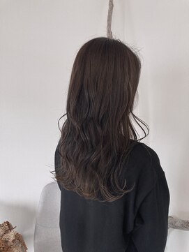 オーシー 四ツ井店(O'sea) グレーカラー