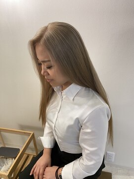 ココルアナ(coco luana) ミルクティーカラー/ブリーチ/ハイトーン/髪質改善