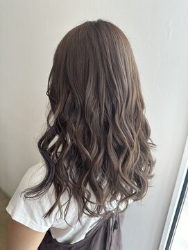 アウリィ(Aulii) 明るめラベンダーベージュ♪