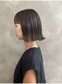 切りっぱなしボブ/アップバング/グレージュ