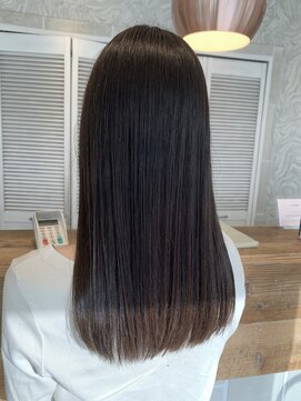 ツリーズ(Trees) 艶髪縮毛矯正