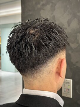 ヒロギンザ 大阪本店(HIRO GINZA) モヒカンフェード