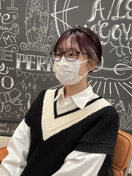 アイリー 名古屋(A/LEE) ショートインナーカラー／パープルシルバー