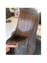 カラーやブリーチをしている人は、酸性ストレートがオススメです！