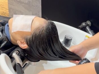 カミケンパセオ(kamiken.paseo)の写真/1人1人に合わせたオーダーメイドによる「極上トリートメント&ヘッドスパコース」が大人気！美髪を叶える◎