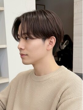 ミュージアム(MUSEUM) センターパート曲がる縮毛矯正　神戸/三宮