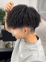 ルースト 心斎橋店(ROOST) 刈り上げセンターパート/波巻きツイストスパイラル/心斎橋