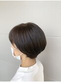 首元すっきり丸みショート