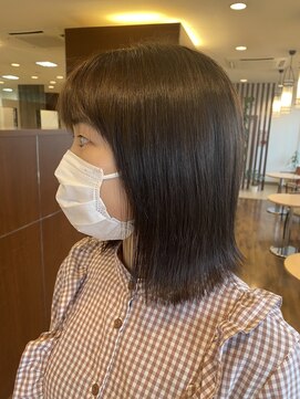 アッシュ アーティスティック スタジオ オブ ヘア(Ash artistic studio of hair) やわらかベージュカラー