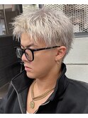 1217プラチナハイトーン韓国ヘア刈り上げフェード短髪ショート