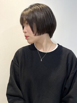 エミス バイ メルト 吉祥寺(emis by melt) 【吉田江梨】ショートボブ小顔深みカラーアースカラー大人可愛い