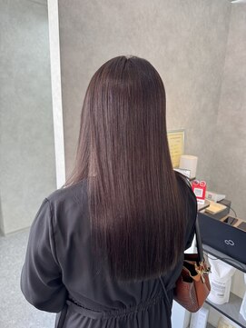 ランプシー(Lampsi) 艶と透明感で魅せる【大人女性のためのオイルカラー】