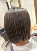 大船駅切りっぱなしミディアムボブレイヤーオリーブブラウン40代