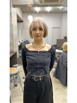 プロス(Pros) 切りっぱなしボブ×抜きっぱなしブロンド