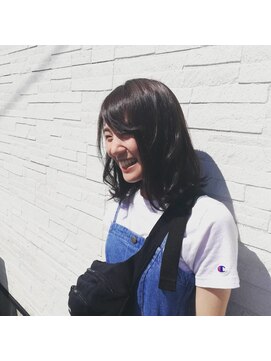 美容室ピース ミディアムゆるふわ