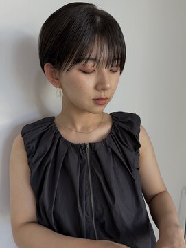 エンヴィー(ENVY) 女性らしい丸みのあるマッシュショート