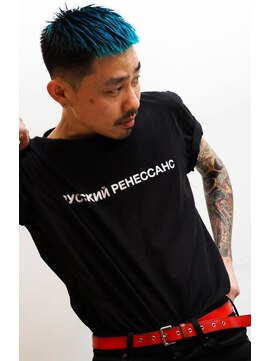 メリケンバーバーショップ コウベ(MERICAN BARBERSHOP KOBE) グランジスパイキーネープレスツーブロックショートにイメチェン