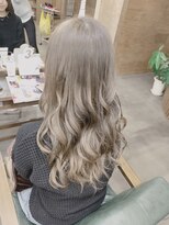 カルマ(KARMA)&nbsp;ハイトーングレージュカラー