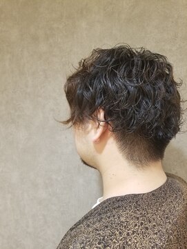 ランプ(Lamp) ツイストパーマツーブロックスタイル【告白したい人、集まれ！】