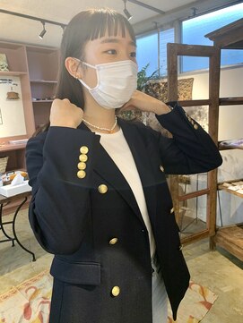 マド(Mado) オン眉のロング