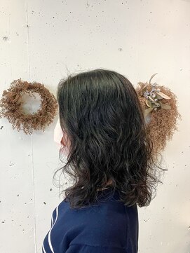 ヘア ハイユ(Hair Haiyu) ミディアムウェーブスタイル