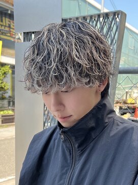 フィフス トウキョウ (fifth TOKYO) メッシュパーマ波巻きパーマハイライトカラーメンズブリーチ