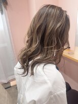 サロン ド ユーア(salon de yuua)&nbsp;中区大手町美容院　白髪ぼかしハイライト　レイヤーカット