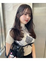 リリー(Lilley)&nbsp;ピンクブラウン×小顔レイヤー×韓国風巻き×髪質改善