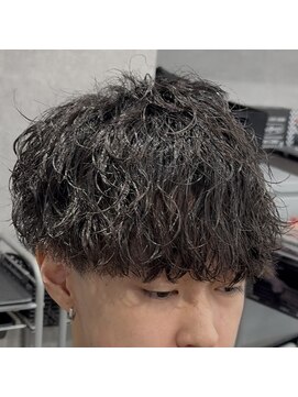 ブラック 渋谷(BLUCK) シャドウパーマ