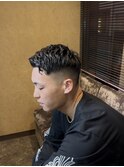 アイロンパーマ×スキンフェード