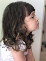 クシュ 所沢西口プロぺ通り(kusyu... )&nbsp;グレーブラウンハイレイヤーカットエアウェーブパーマシャギー