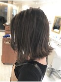 大人気!外ハネライトベージュで大人かわいいヘアに◎