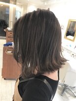 アウラ(aura) 大人気！外ハネライトベージュで大人かわいいヘアに◎