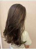 レイヤーカットでくびれと韓国式で作る"顔まわり"が可愛い