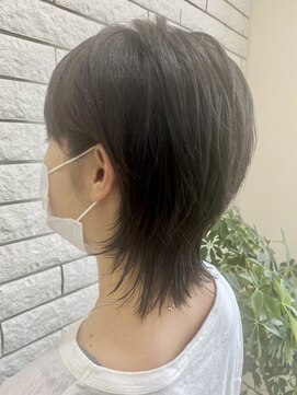 ビューティー シャレンド 大人かわいい☆小顔見せ♪ひし形マッシュウルフ