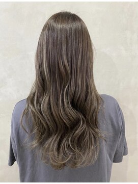 リンダイーロ(Linda Hiro) 【札幌円山　デザインカラー(ハイライト)】