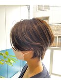 こなれ耳かけショートボブ☆イルミナフォレストベージュ