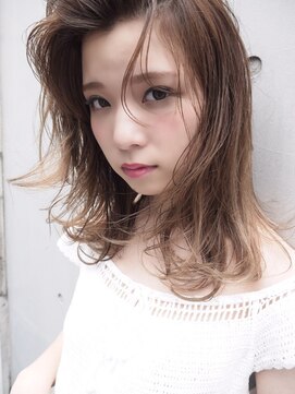 モリオ フロム ロンドン サッポロファクトリー店(morio FROM LONDON) 【morio札幌】大人かわいいハイライトベージュミディ