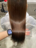 ユーフォリア 新宿通り(Euphoria) モカベージュ/髪質改善トリートメント