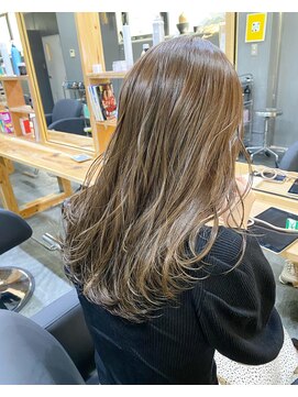 ルーシーバイパム 恵比寿(Lucy by PAM.) ブリーチなしで作る柔らかベージュ