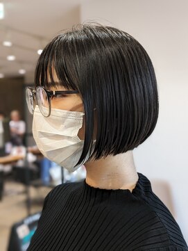 ケーオーエスビューティー(K O S beauty) まとまる!黒ボブ!