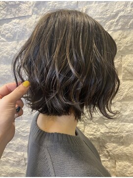 カタリス バイ リンゴノキ(CATALYs by RINGONOKI) ハイライトカラー/ショートボブ/20代30代40代