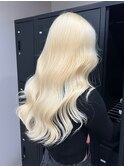 7583ブロンドハイライトグラデーション波巻きハイトーンカラー