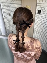 ソノ(sono)&nbsp;ツインアレンジ 編みおろし 参列ヘア イベントヘア