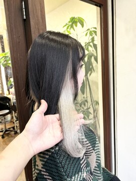 アン(Hair make un) ホワイトインナー