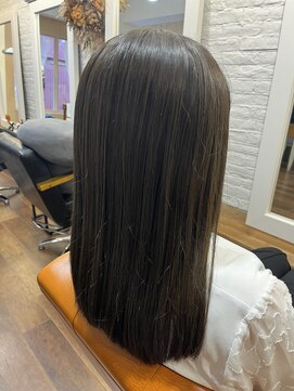 ニーネ バイ アグ(ni-ne by Agu) ツヤツヤまとまるセミロング♪