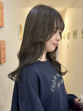 クオン 伊勢崎(QUON.) オリーブカラー