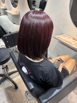 ブリーチなしでもかわいく！ボルドーカラー