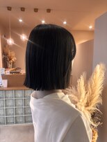 テラバイルヴェール 各務原(TERRA by LeVert) 切りっぱなしボブ×髪質改善ストレート